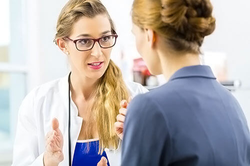 Patienten mit dem Syndrom einer klaffenden Tube sind in der Regel sehr verzweifelt, nicht zuletzt auch deswegen, weil das Krankheitsbild durch herkömmliche Standardtests nicht zu diagnostizieren ist und deshalb häufig nicht diagnostiziert wird. Patienten mit klaffender Tube erhalten deshalb häufig eine psychiatrische Diagnose.